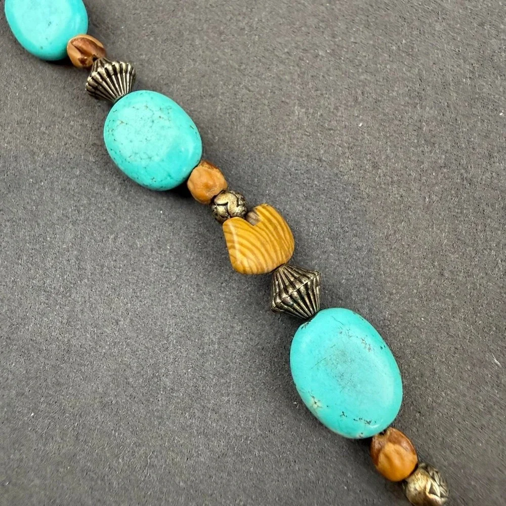 Southwestern Boho Bear Bracelet Turquoise Tone Wood Bead Fetish Design